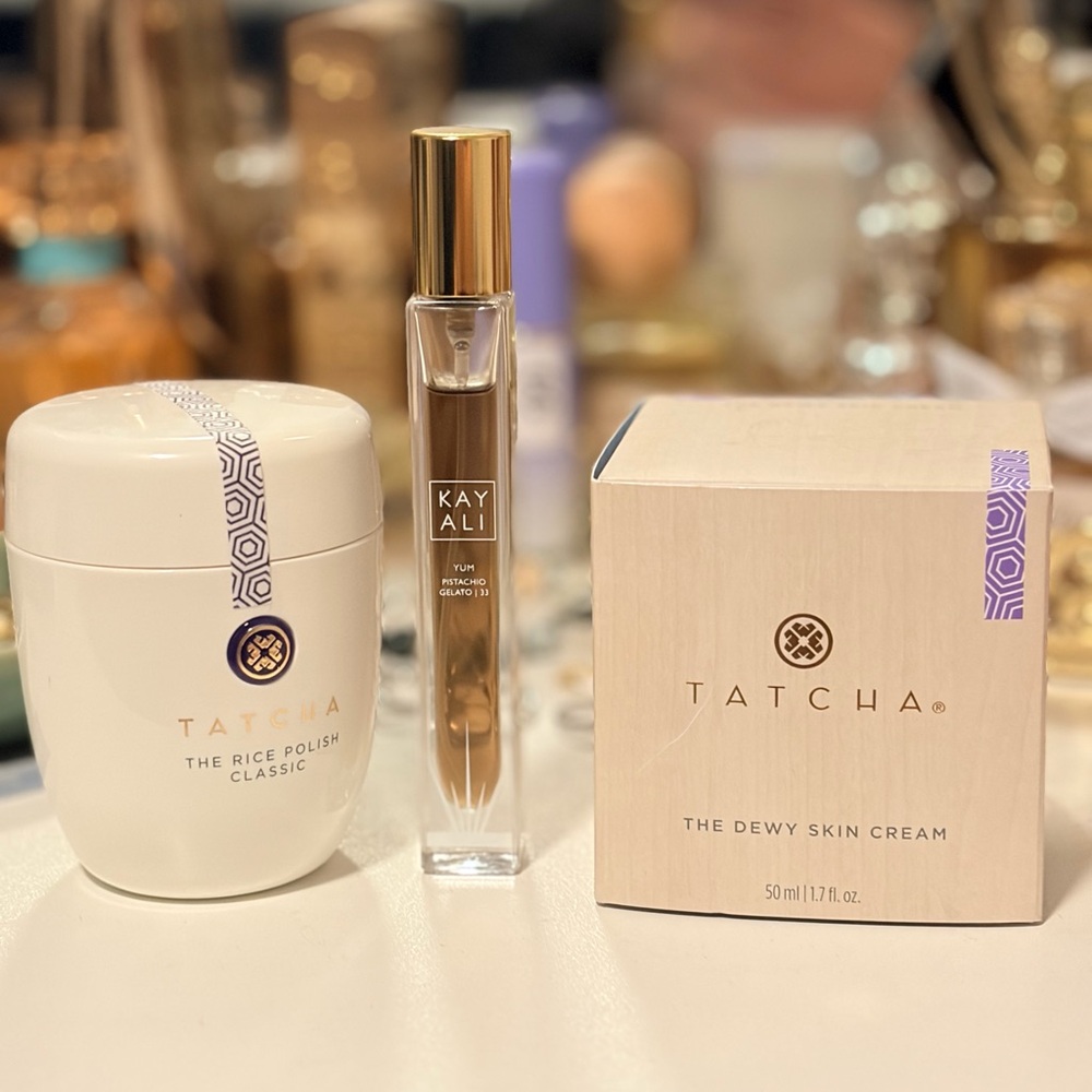 Tatcha Dewy Skin Cream in Cream and Purple Accents